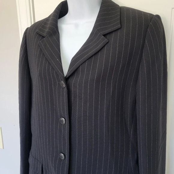 NWT Petite Sophisticate Classic Black Pinstripe 4 Button Blazer Jacket Size 12P - Picture 2 of 12